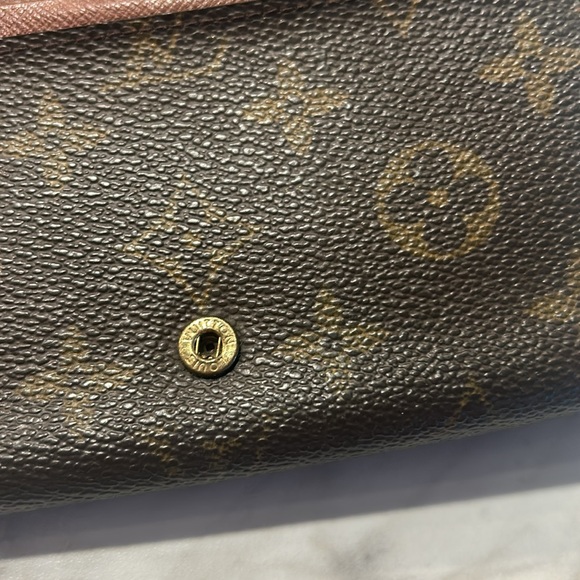 Louis Vuitton Monogram Wallet (project wallet!) - Picture 7 of 15